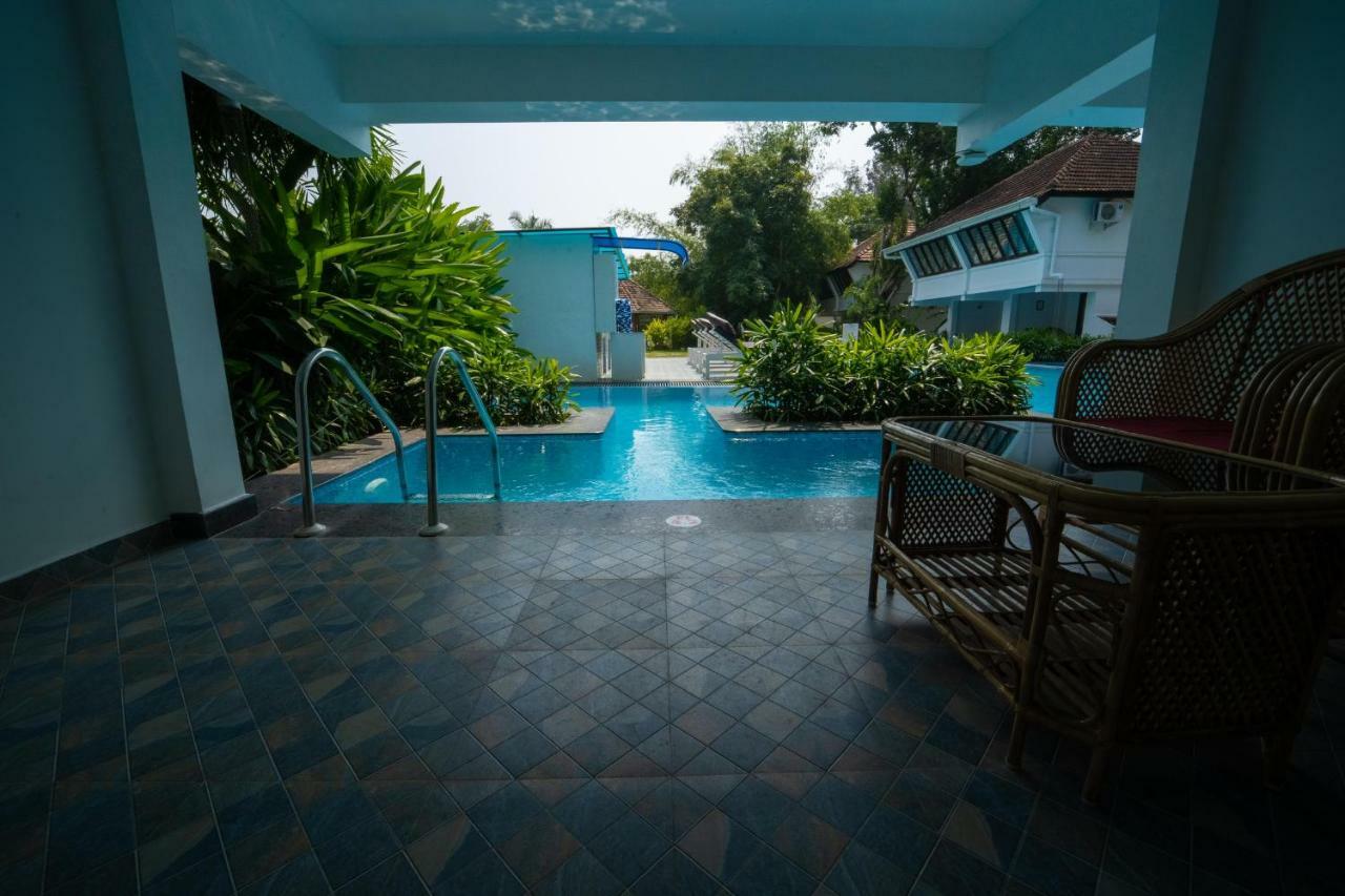 فندق نيهارا ريزورت آند سبا كوشين Kochi المظهر الخارجي الصورة