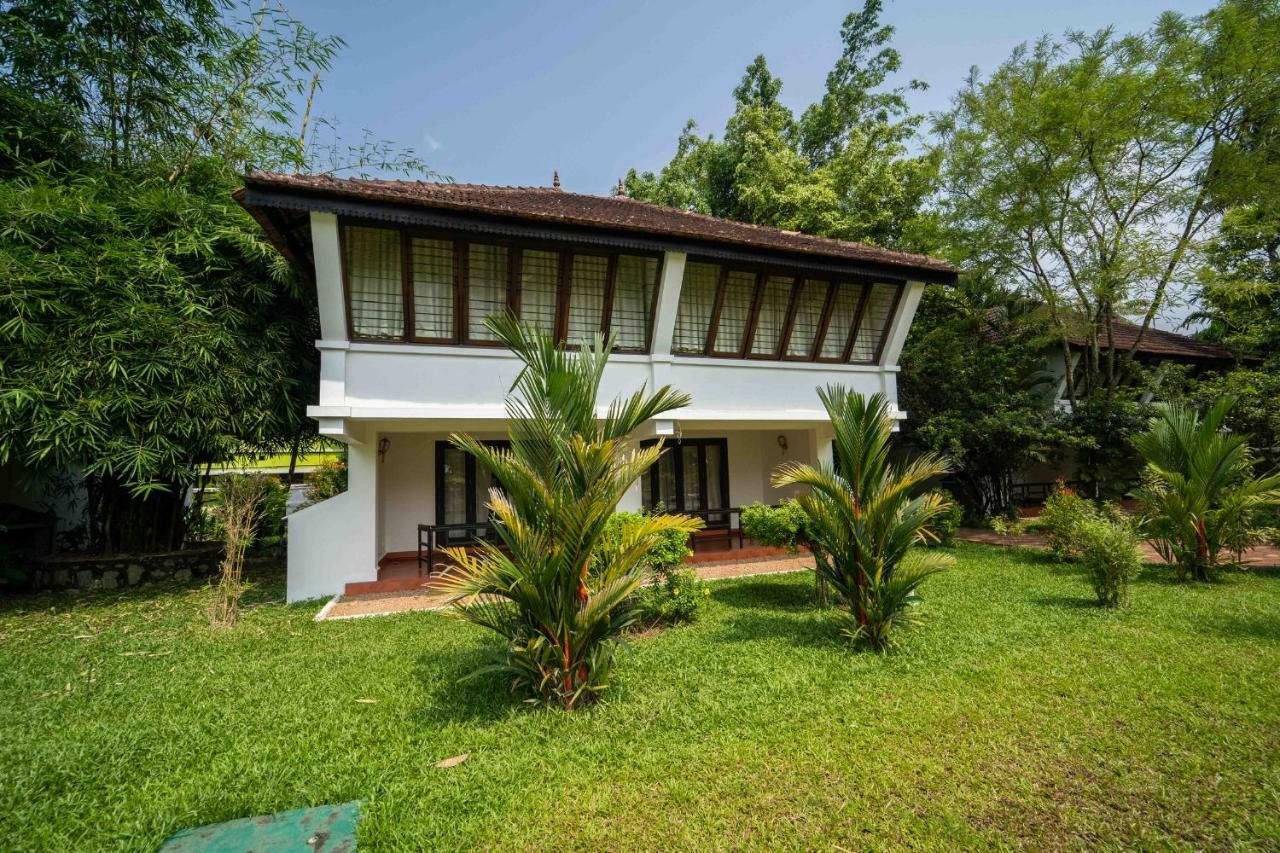 فندق نيهارا ريزورت آند سبا كوشين Kochi المظهر الخارجي الصورة
